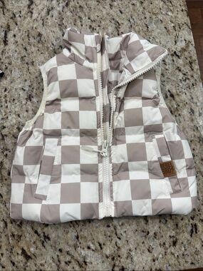 Kids Check Puffer Vest in Beige & White -